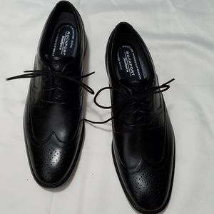 NWOT Men's Rockport Wingtip Shoes